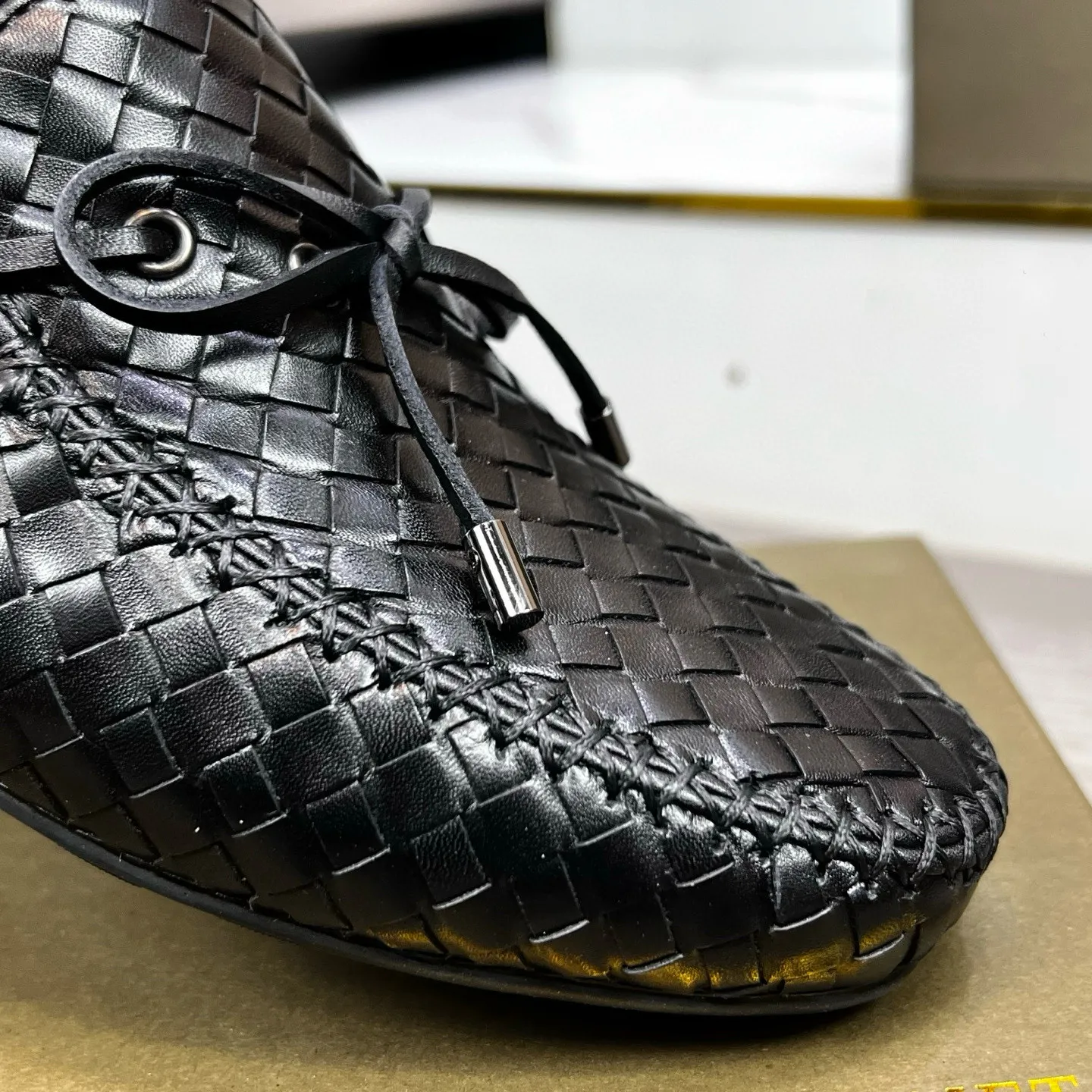Ex-factory price 500 BV〰️Handmade classic men's leather shoes, Doudou shoes👉👉driving shoes, slip-on shoes, made of imported cowhide woven from Italy, 💕water-dyed cowhide lining, 🔊original outsole, waterproof platform design, comfortable on the feet. A good choice for traveling and driving, two colors available, code number: 38-44, (45 can be customized)